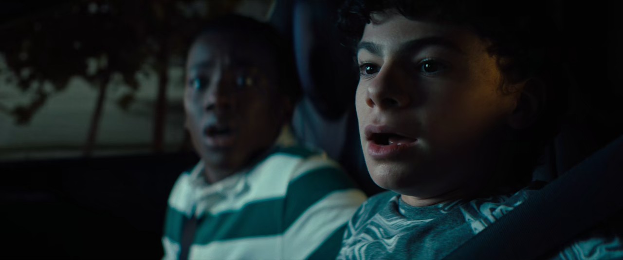 Incoming (2024) WEBRip Hindi + English 720p 10bit HEVC HE-AAC 5.1 ESub.mkv.0002